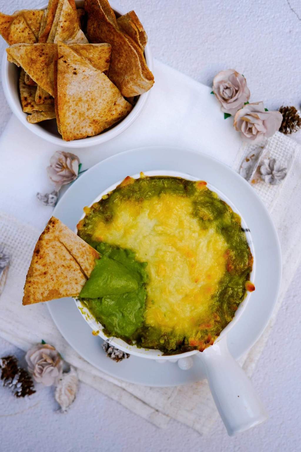 Trempette chaude aux haricots blancs, épinards et&nbsp;fromage