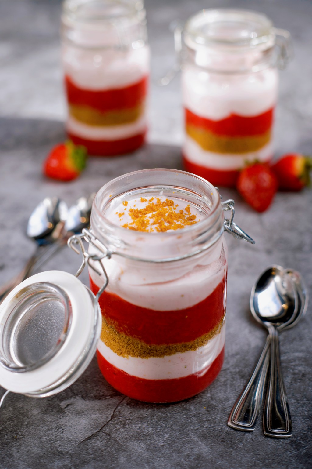 Parfaits fraises rhubarbe